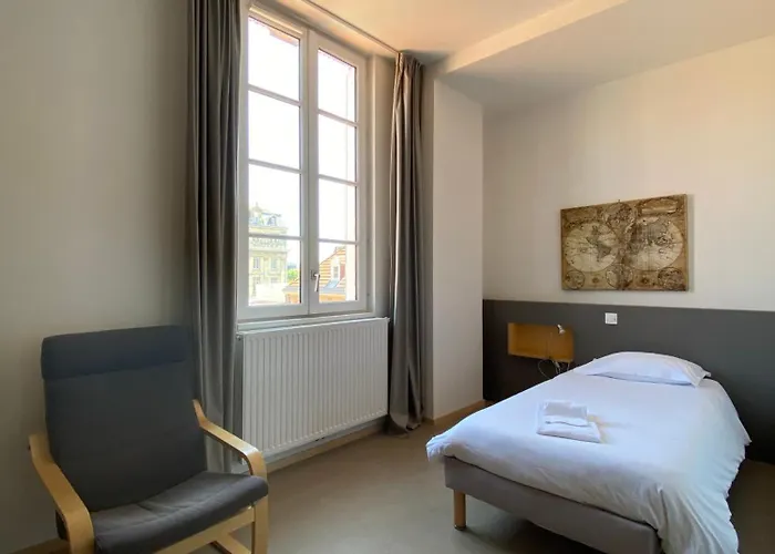 Hotel Saint Louis Beaulieu - 3*